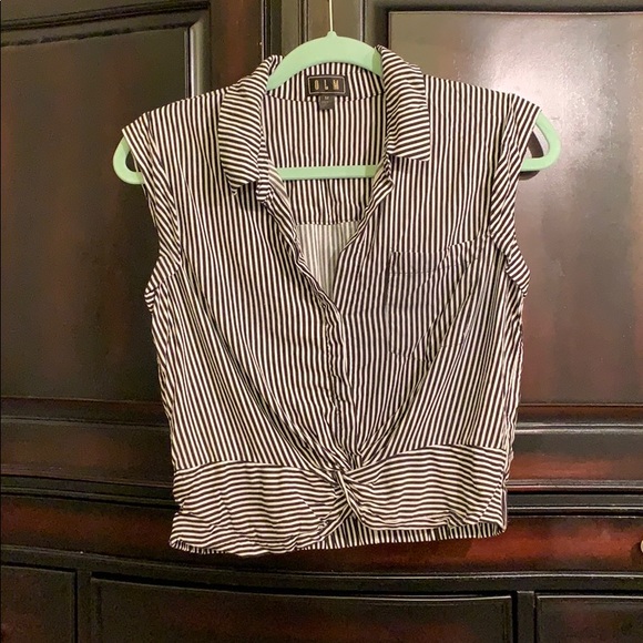 OLM Tops - OLM vertical striped work twist front top